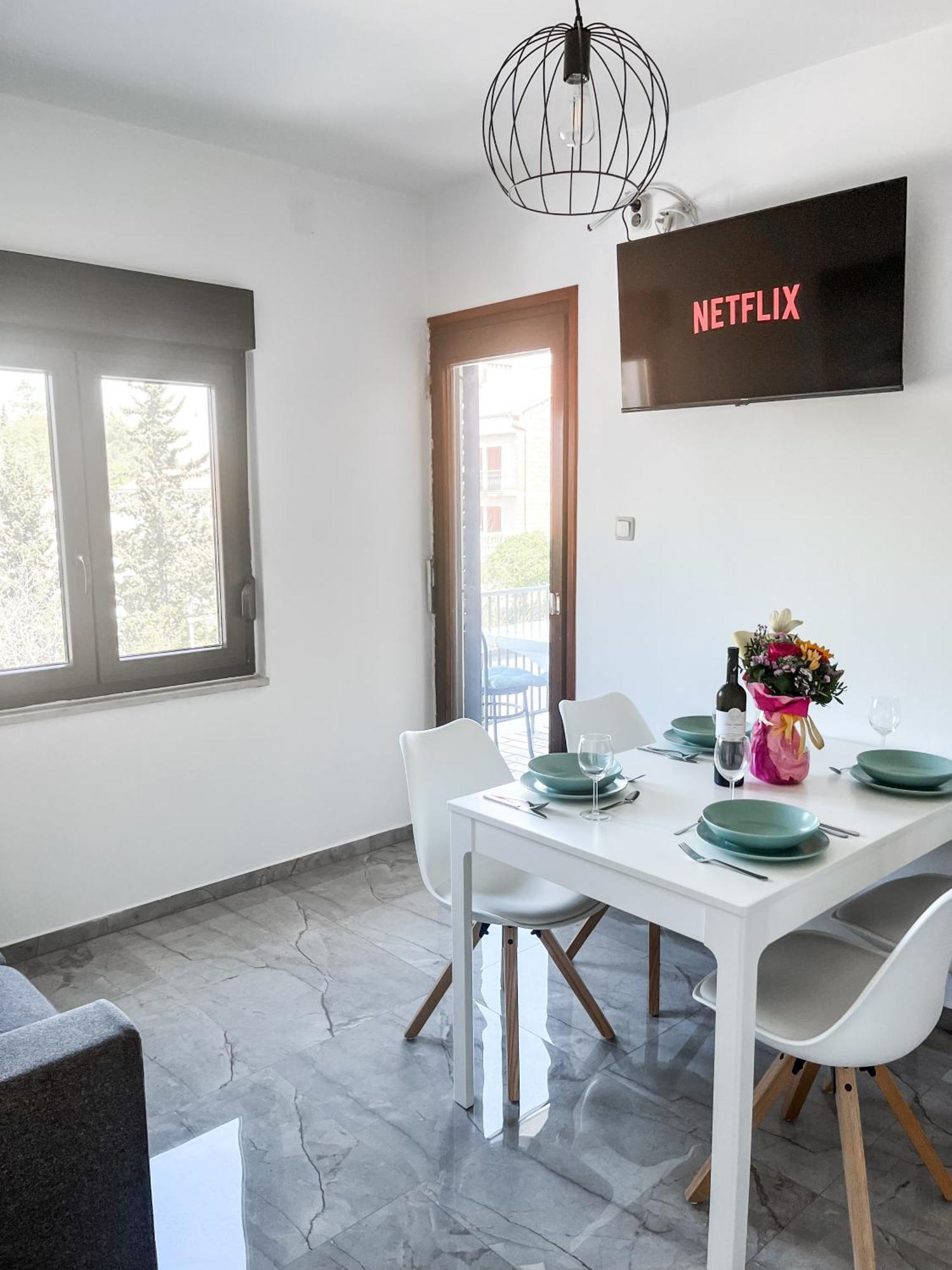 Apartments Zivko Малинска Экстерьер фото